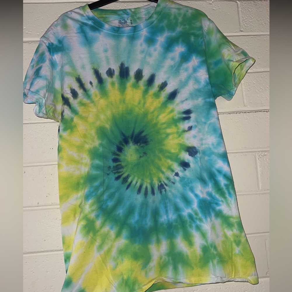 tie dyed tee size medium